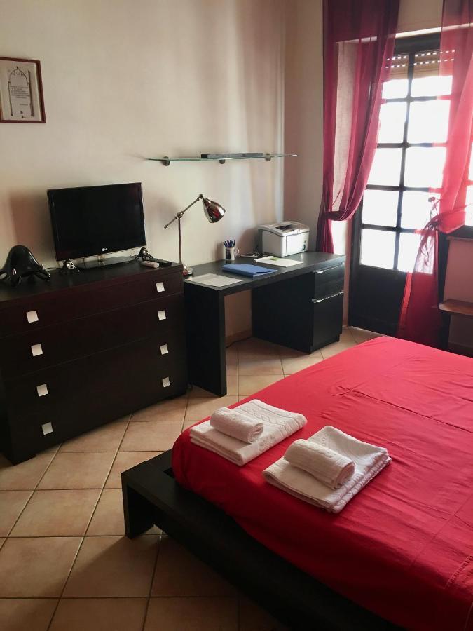 Casa Delfino - Appartamento Centro Storico A Due Passi Dalla Spiaggia & Mare, Porto & Ferrovia Чивітавекк'я Екстер'єр фото