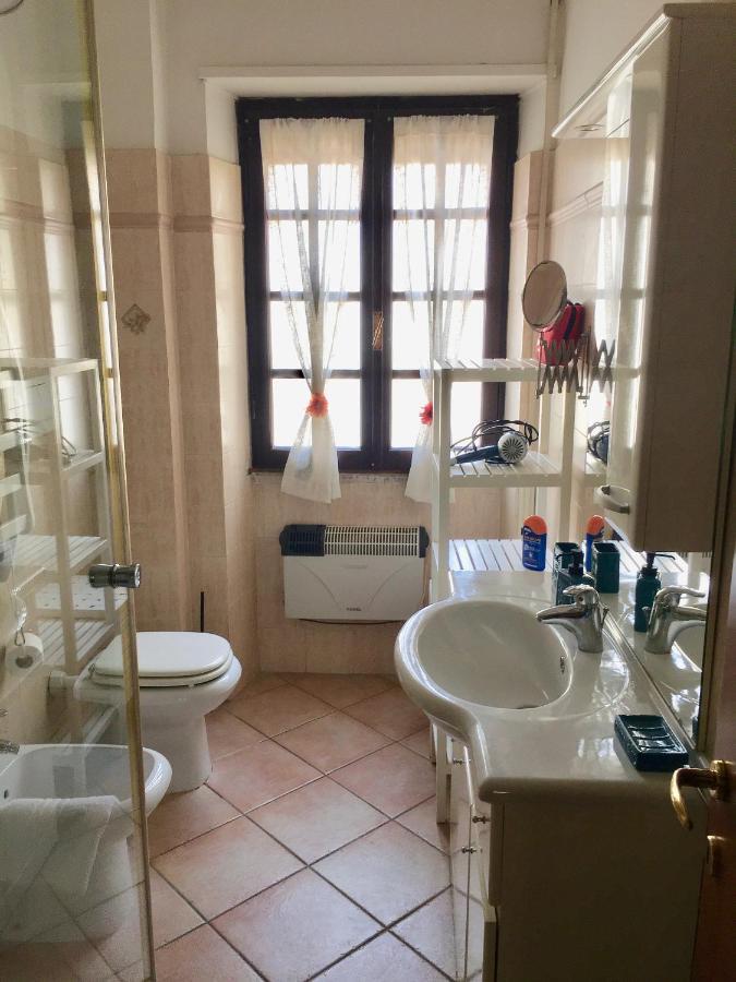 Casa Delfino - Appartamento Centro Storico A Due Passi Dalla Spiaggia & Mare, Porto & Ferrovia Чивітавекк'я Екстер'єр фото